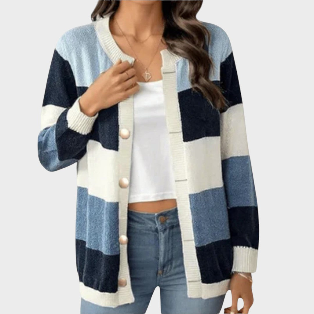 Marisol | Dlouhý cardigan s knoflíky" can be rewritten as:

"Marisol | Elegantní dlouhý cardigan s knoflíky